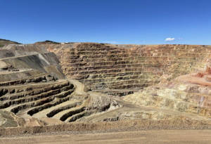 Large mine pit